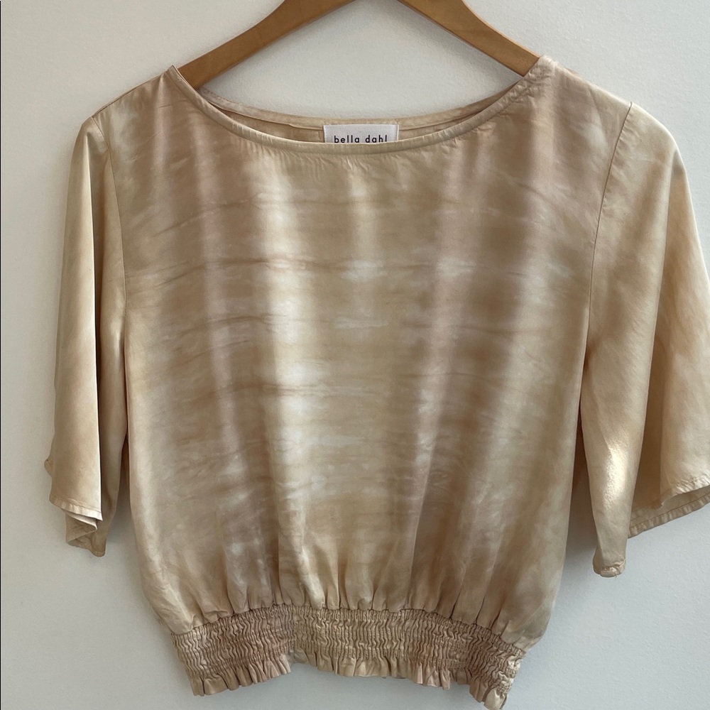 Bella Dahl Cream-Beige Short Sleeve Smocked-Waist Blouse